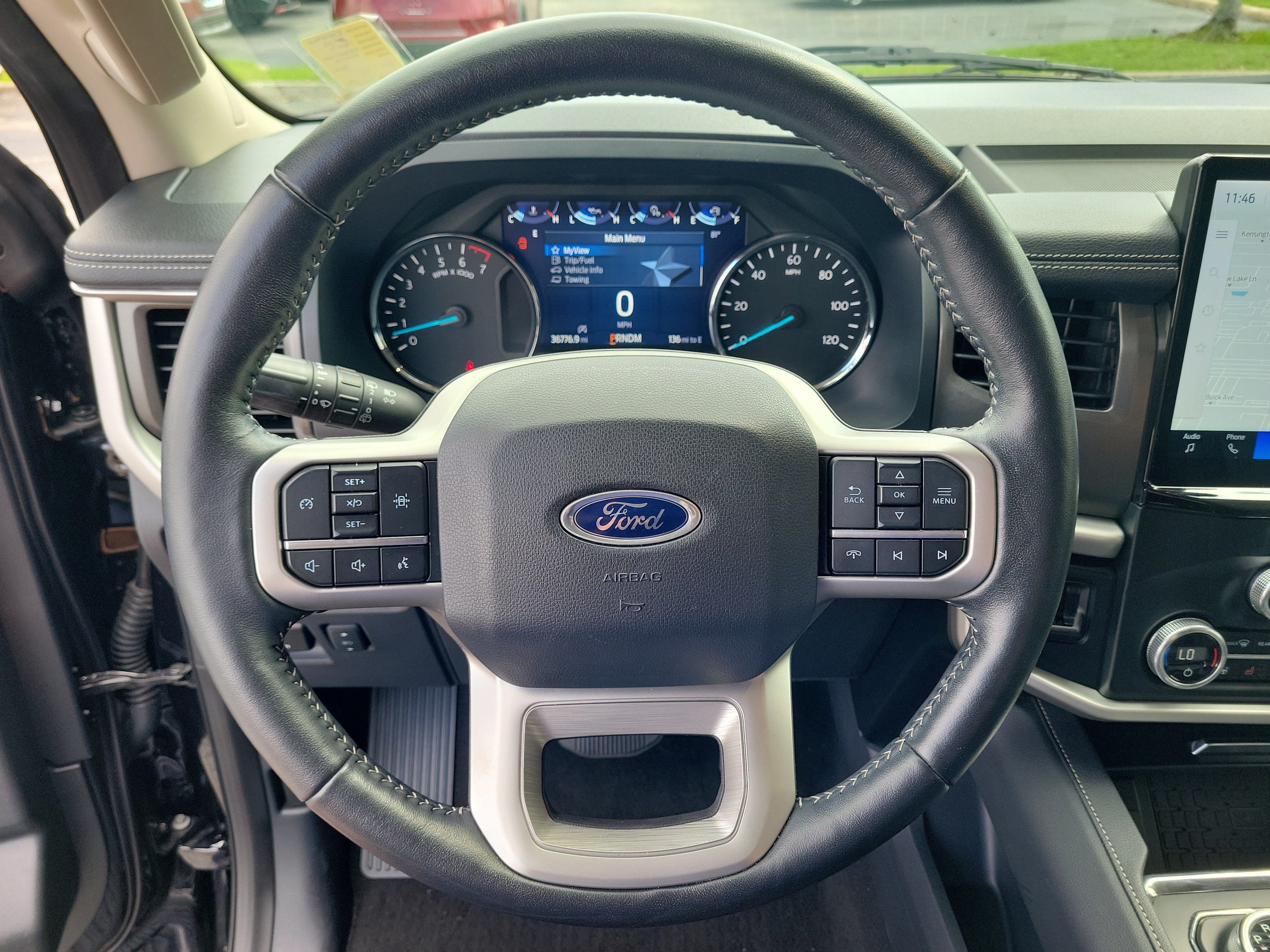 Used 2024 Ford Expedition XLT RWD image 19