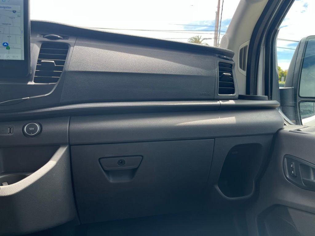 Used 2022 Ford E-Transit 148 High Roof Extended image 19