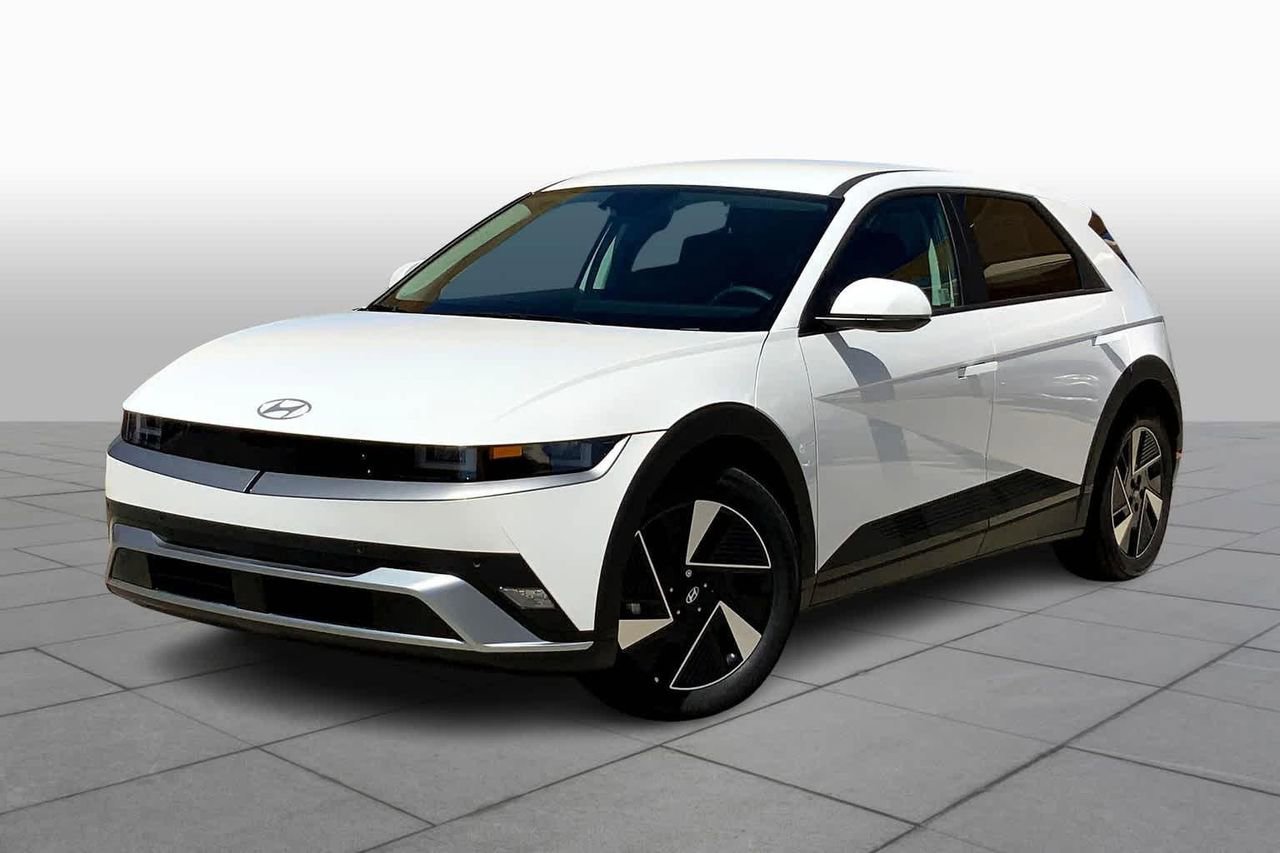 New 2025 Hyundai Ioniq 5 SE