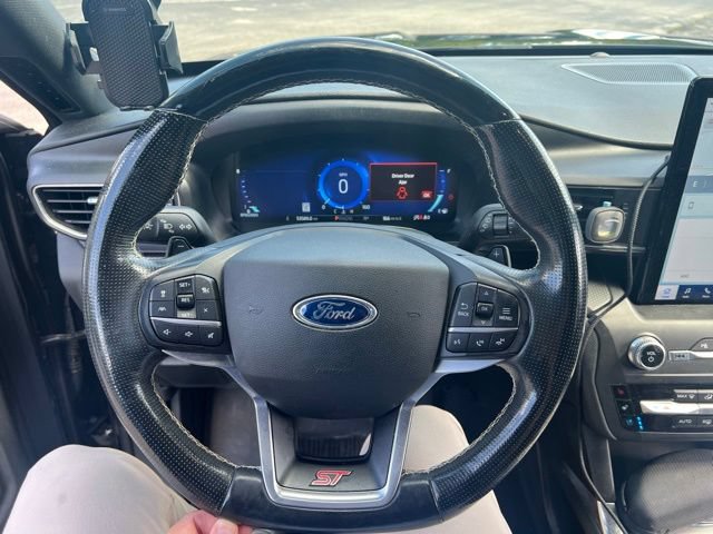 Used 2020 Ford Explorer ST w/ Premium Technology Package AWD/4WD image 11