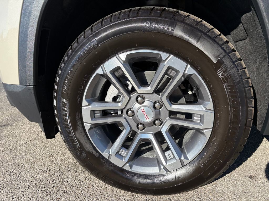 New 2026 GMC Terrain Elevation w/ LPO, Floor Liner Package image 36