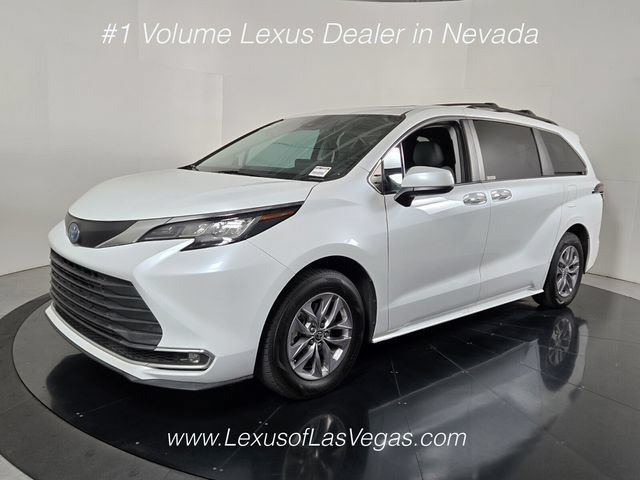 Used 2023 Toyota Sienna XLE FWD video 2