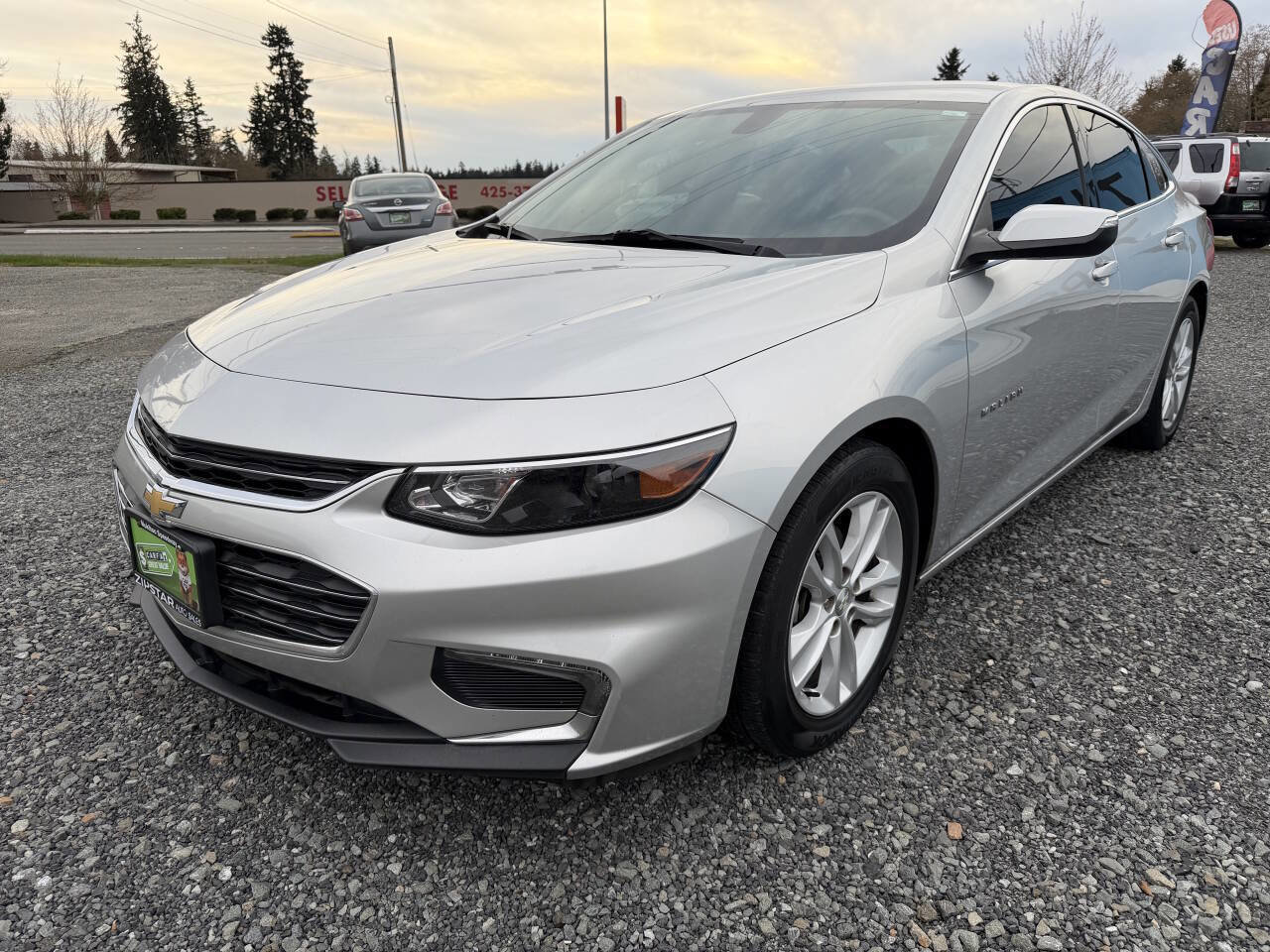 Used 2017 Chevrolet Malibu LT FWD image 7