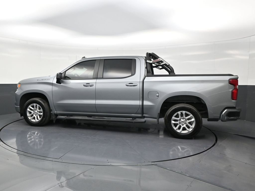 Used 2025 Chevrolet Silverado 1500 RST image 2