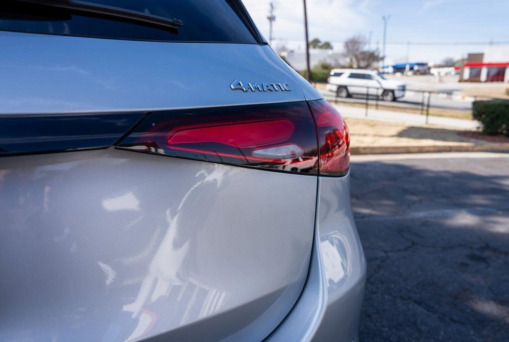 Used 2023 Mercedes-Benz GLC 300 4MATIC w/ Pinnacle Trim Package image 29