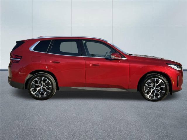 Used 2025 BMW X3 xDrive30i w/ Premium Package image 5