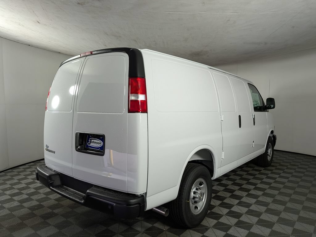 New 2026 Chevrolet Express 2500 w/ Driver Convenience Package RWD image 7