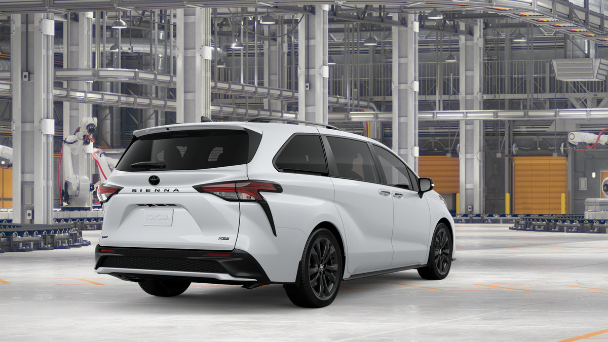 New 2026 Toyota Sienna XSE FWD image 9