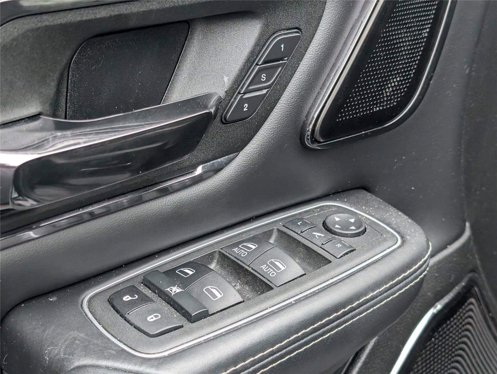 Used 2022 RAM 1500 Limited image 16