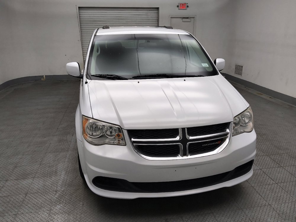 Used 2016 Dodge Grand Caravan SXT FWD image 14