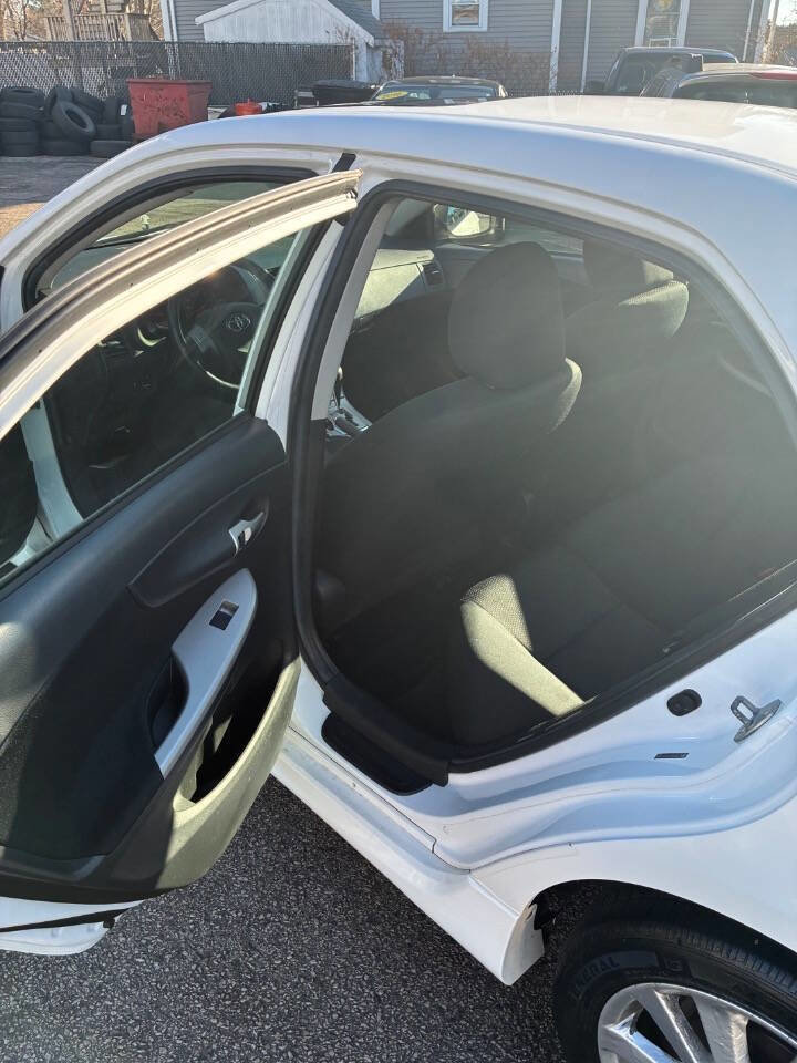 Used 2010 Toyota Corolla S image 15