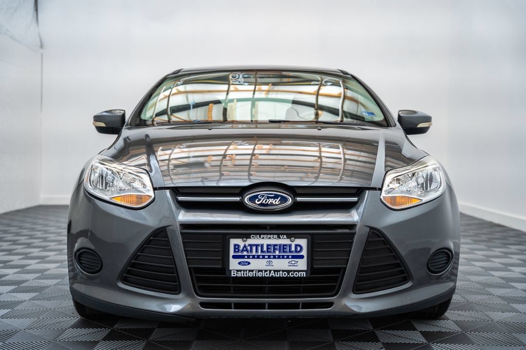 Used 2014 Ford Focus SE FWD image 2
