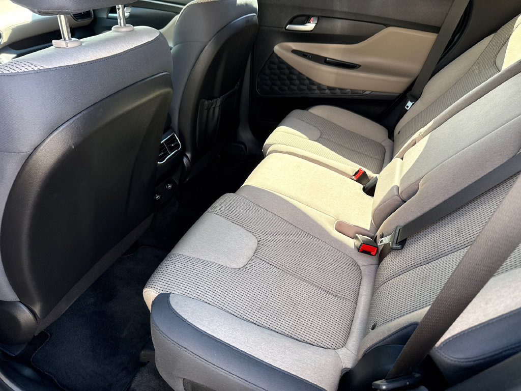 Used 2023 Hyundai Santa Fe SEL FWD image 16