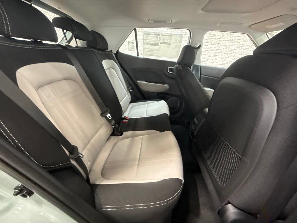 New 2026 Hyundai Venue SEL FWD image 13