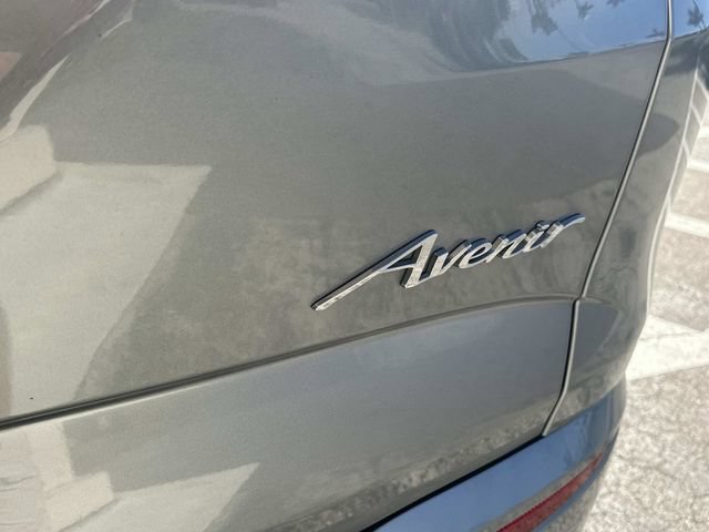 Used 2023 Buick Enclave Avenir w/ Avenir Technology Package FWD image 18