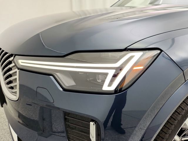 New 2026 Volvo XC90 B6 Plus w/ Protection Package Premier image 27