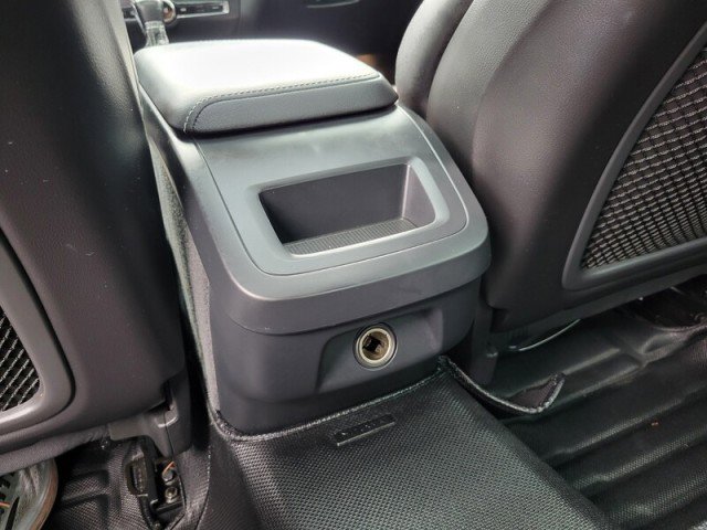 Used 2019 Volvo S60 T5 R-Design image 28