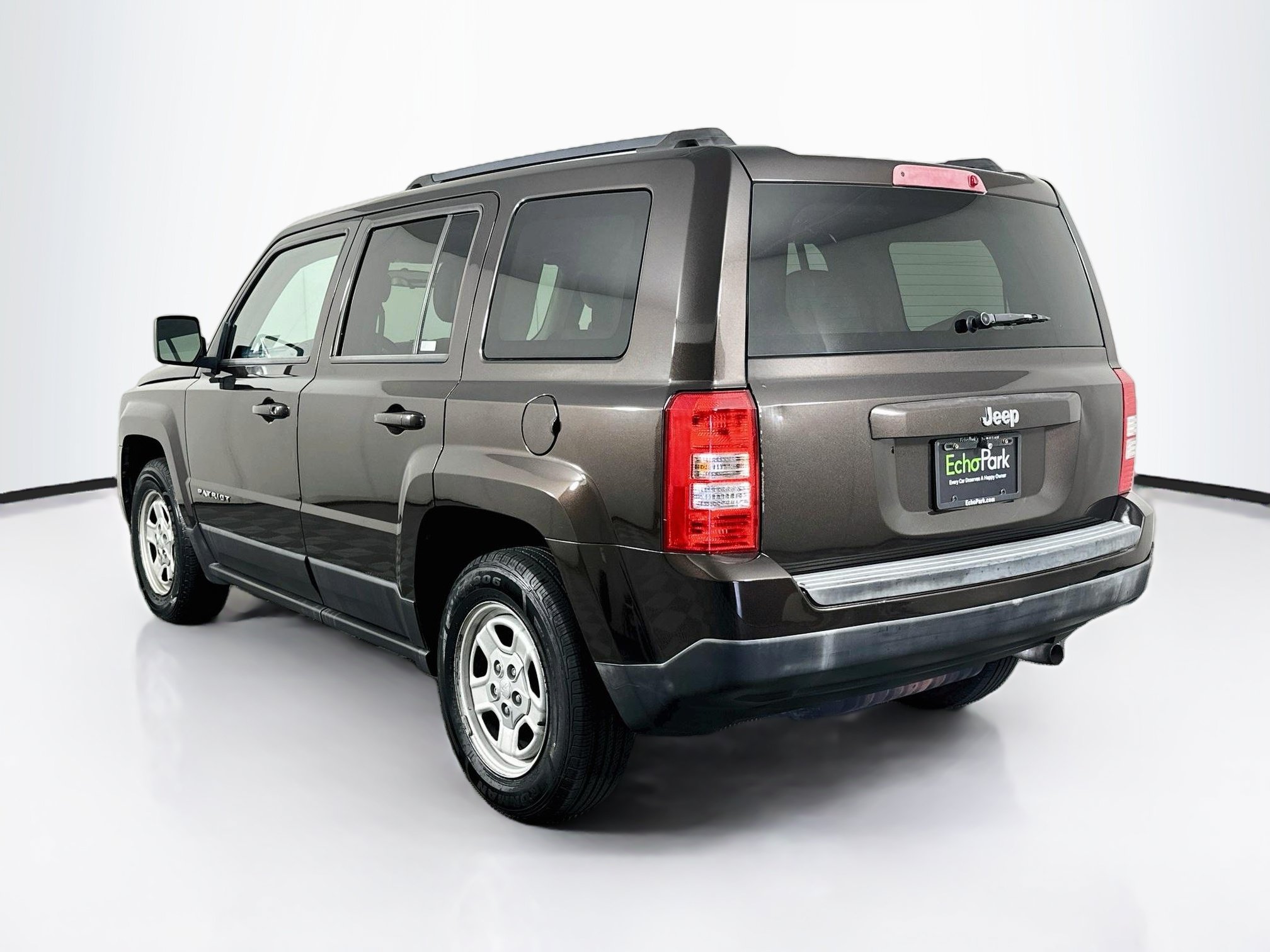 Used 2014 Jeep Patriot Sport w/ Power Value Group FWD image 5