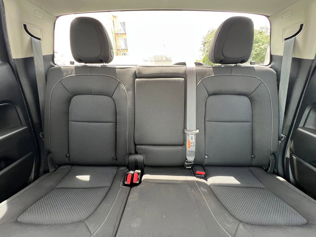 Used 2020 Chevrolet Colorado LT w/ Redline Special Edition RWD image 15