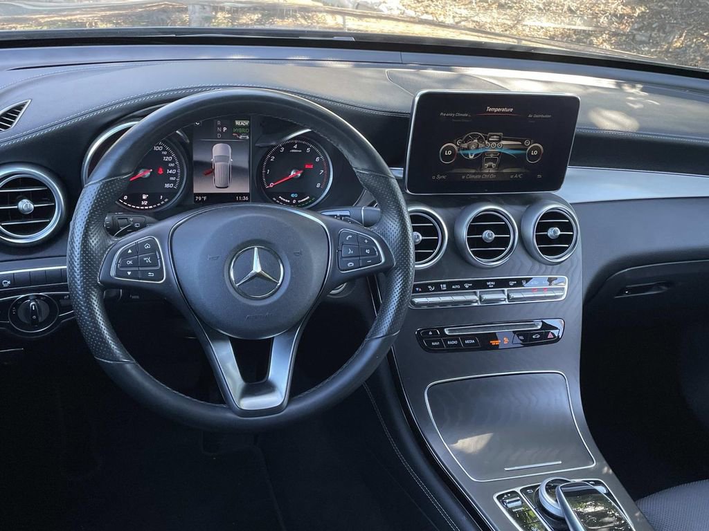 Used 2019 Mercedes-Benz GLC 350e 4MATIC image 6