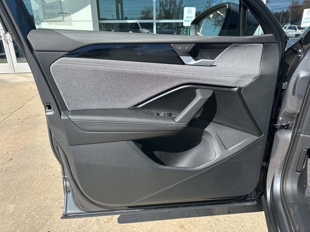 New 2025 Volkswagen Tiguan S image 10