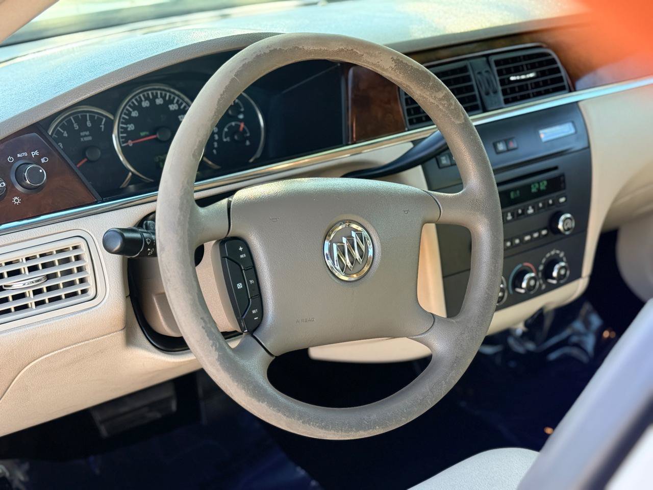 Used 2007 Buick LaCrosse CX FWD image 16