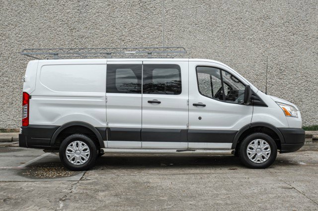 Used 2017 Ford Transit 250 130 Low Roof w/ Exterior Upgrade Package image 9