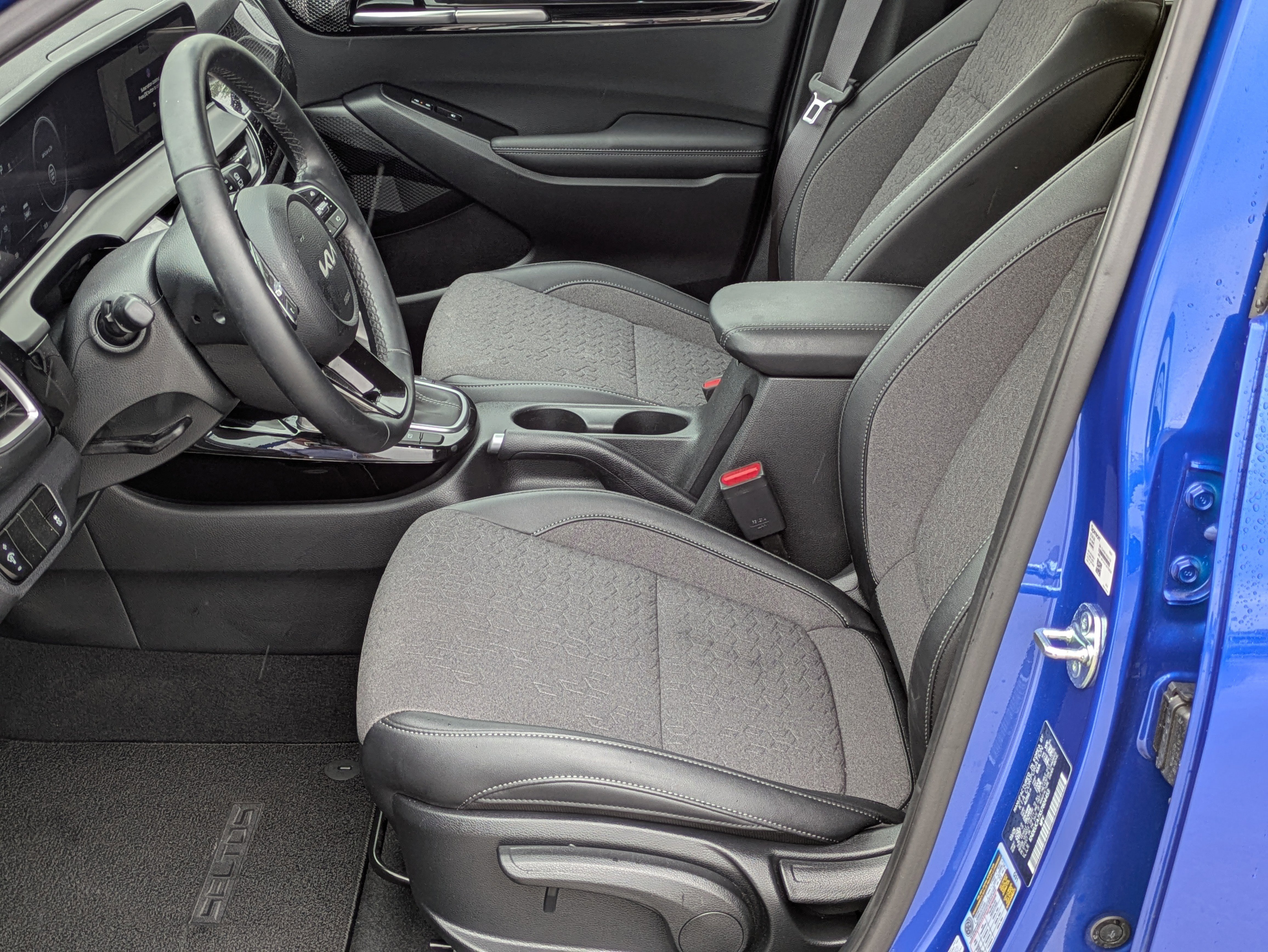 Used 2025 Kia Seltos X-Line AWD/4WD image 10