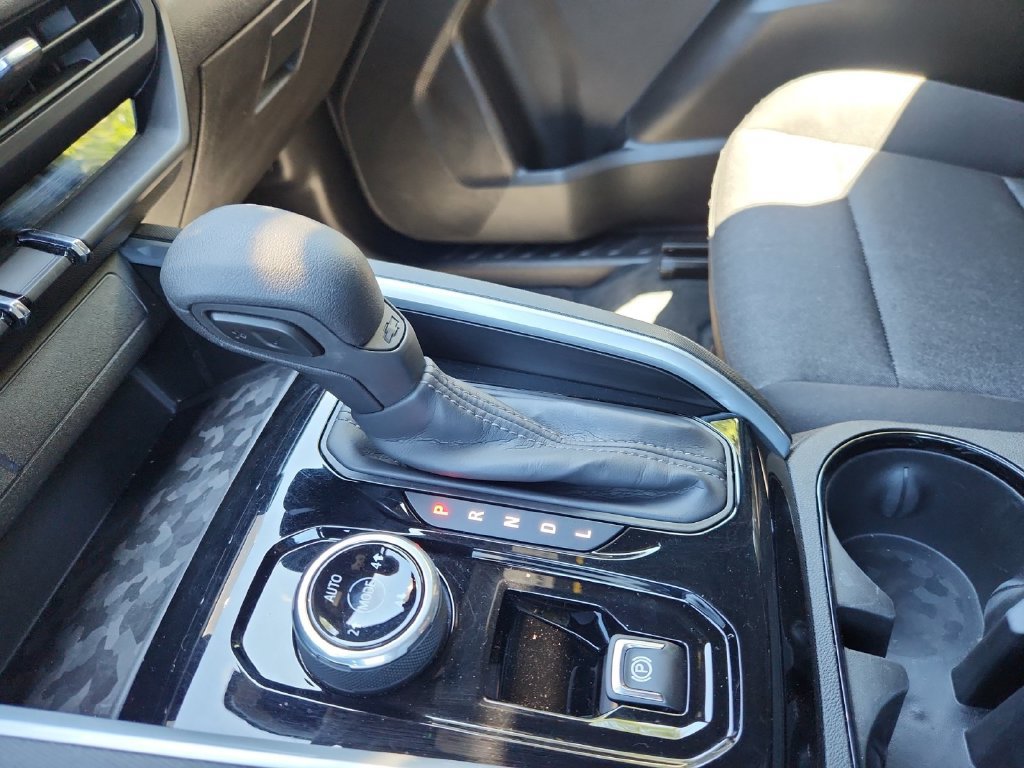 Used 2023 Chevrolet Colorado Trail Boss w/ Advanced Trailering Package AWD/4WD image 17