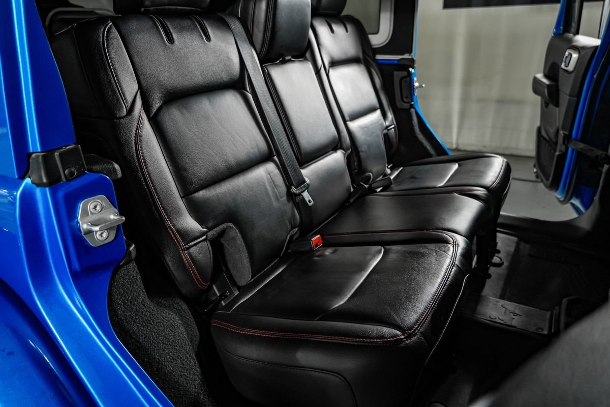Used 2021 Jeep Wrangler Unlimited Rubicon AWD/4WD image 31
