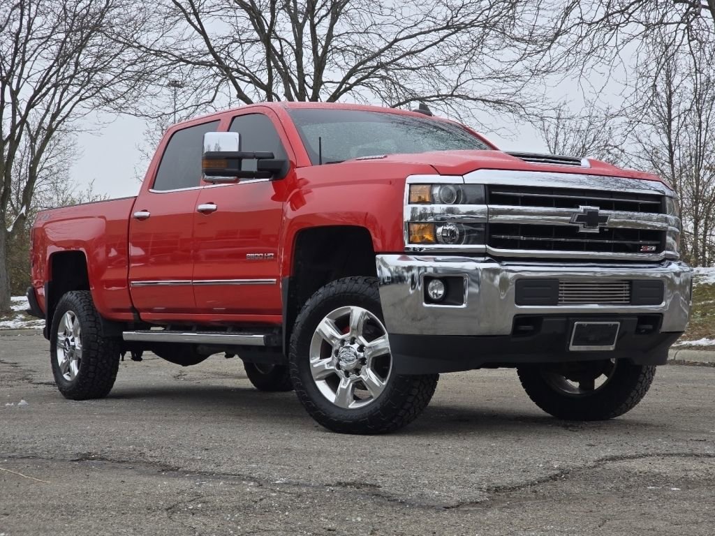 Used 2019 Chevrolet Silverado 2500 LTZ image 2