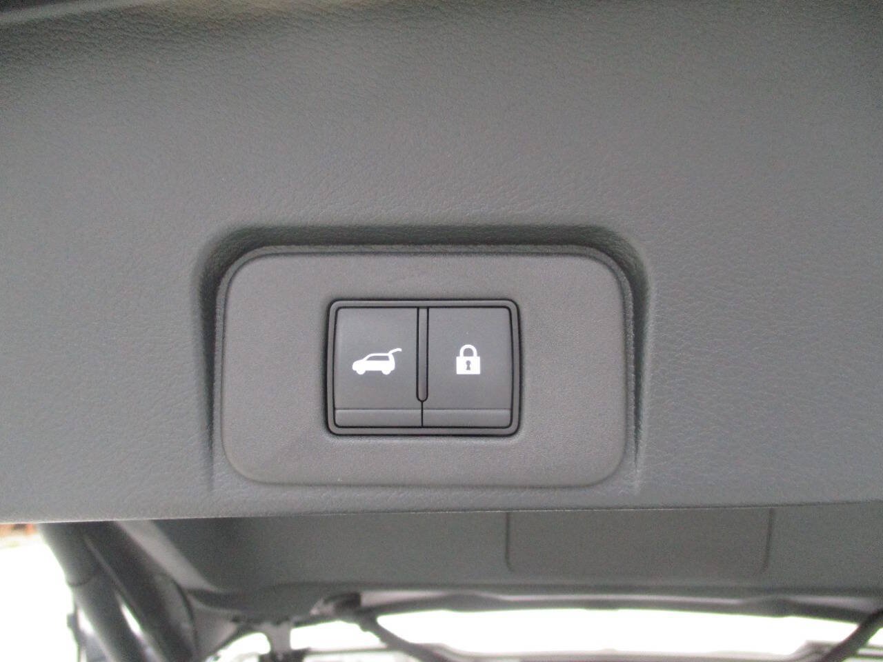 Used 2024 Nissan Rogue Platinum w/ Platinum Premium Package FWD image 36