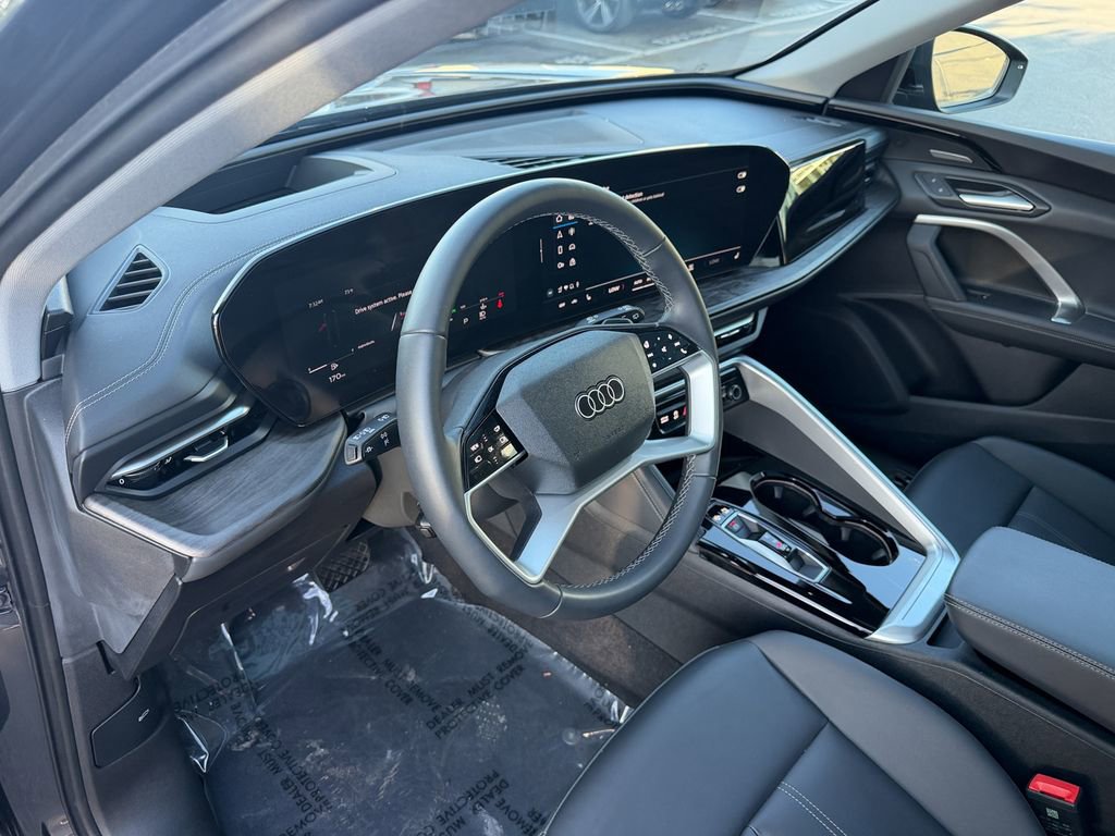 Used 2025 Audi Q5 Premium Plus w/ Premium Plus AWD/4WD image 11