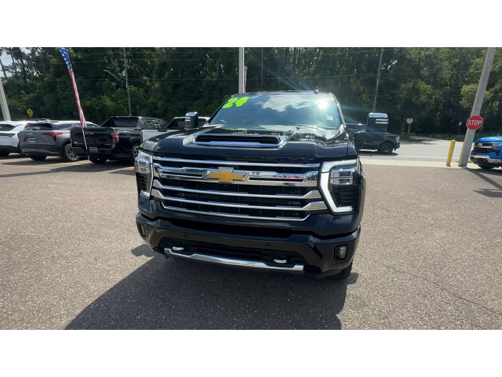 Used 2024 Chevrolet Silverado 2500 High Country w/ High Country Premium Package AWD/4WD image 7