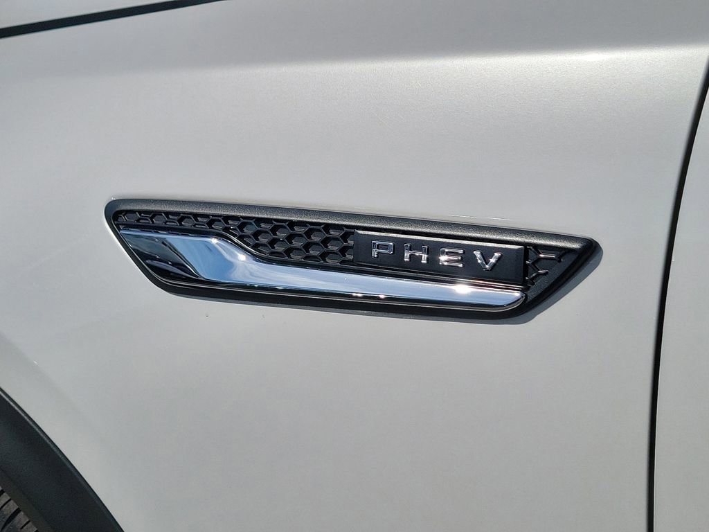 Used 2024 MAZDA CX-90 Plug-In Hybrid w/ Premium Plus image 12