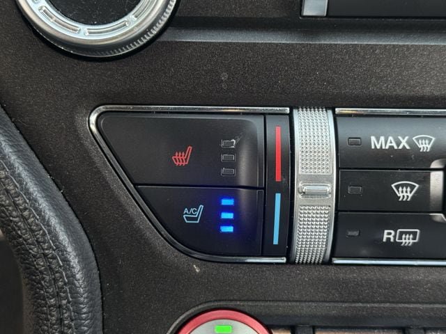 Used 2019 Ford Mustang Premium RWD image 18