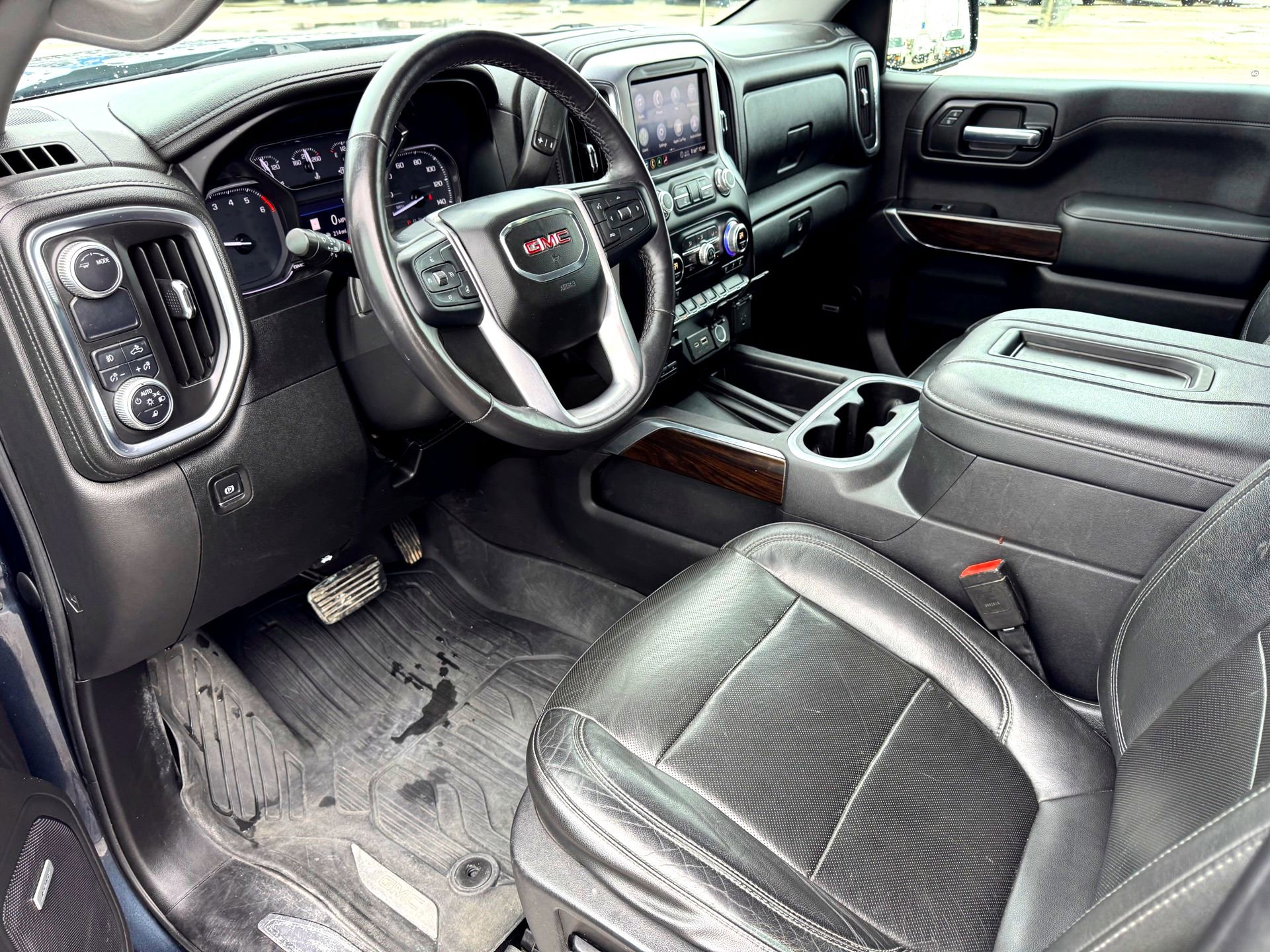 Used 2020 GMC Sierra 1500 SLT RWD image 11