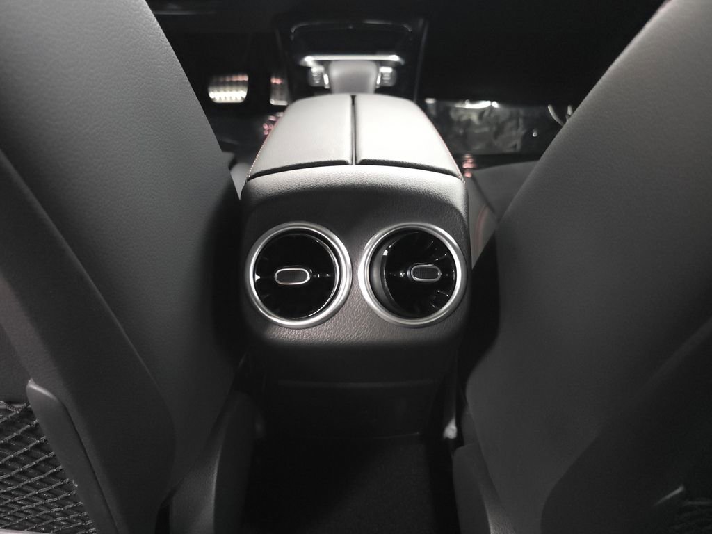 Certified 2022 Mercedes-Benz A 220 4MATIC image 26