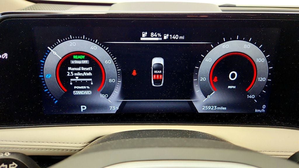 Used 2024 Nissan Ariya AWD image 14