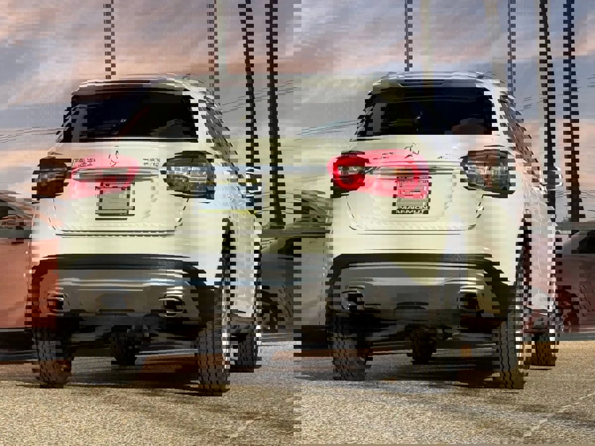 Used 2015 Mercedes-Benz GLA 250 4MATIC image 12