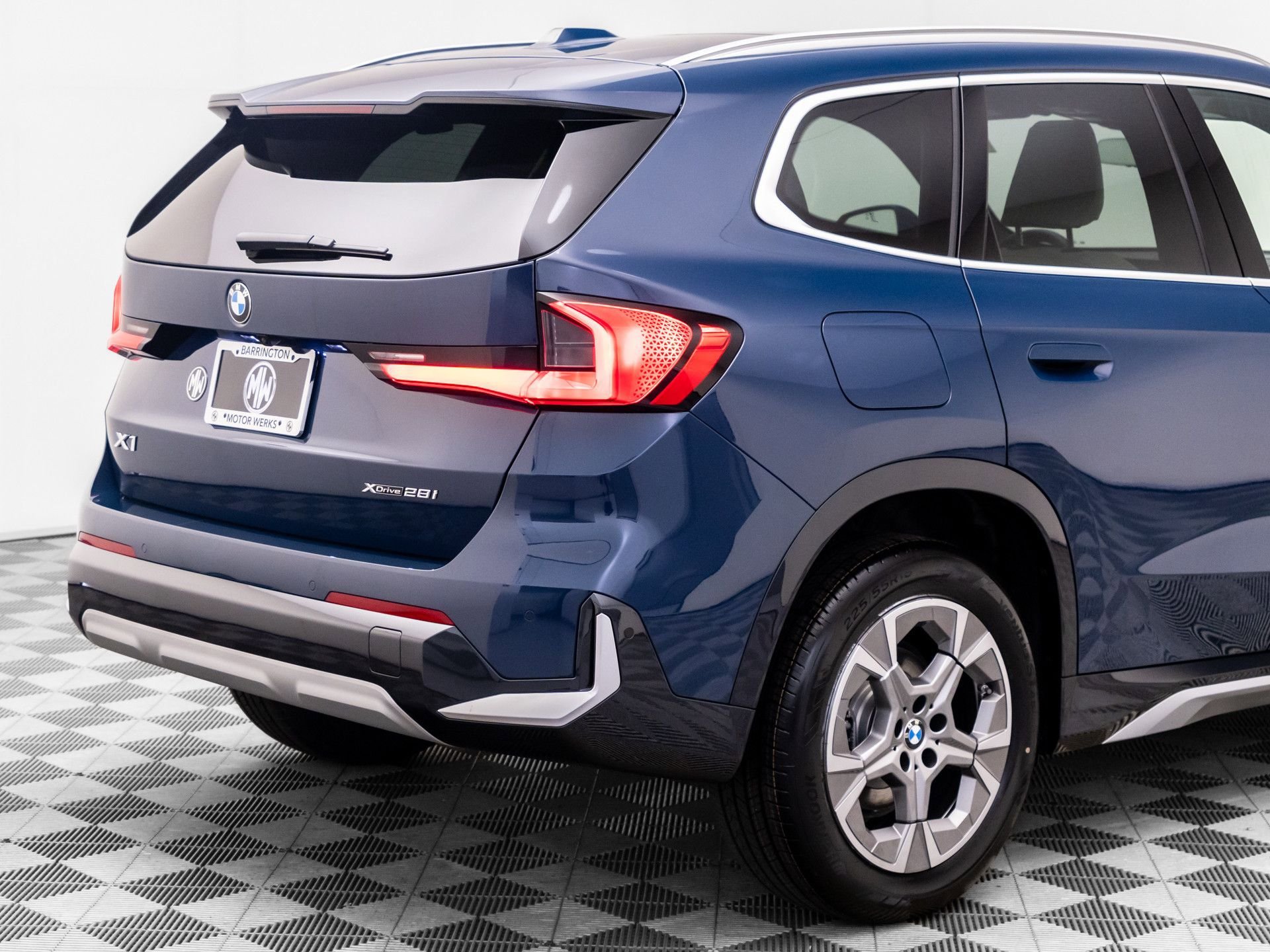 New 2026 BMW X1 xDrive28i AWD/4WD image 39