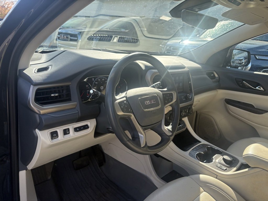 Used 2022 GMC Acadia Denali w/ Denali Ultimate Package image 12