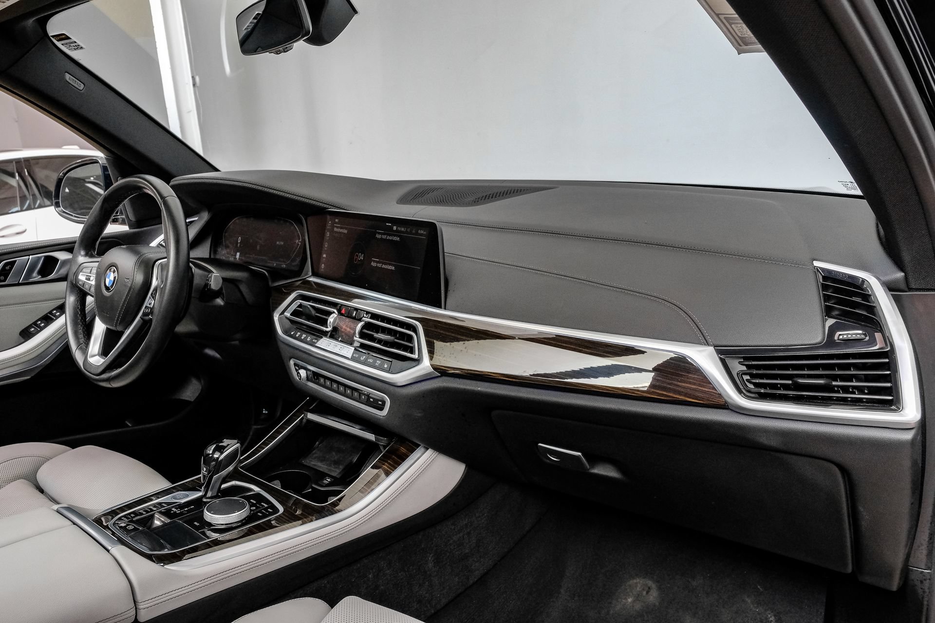 Used 2023 BMW X5 xDrive40i AWD/4WD image 17