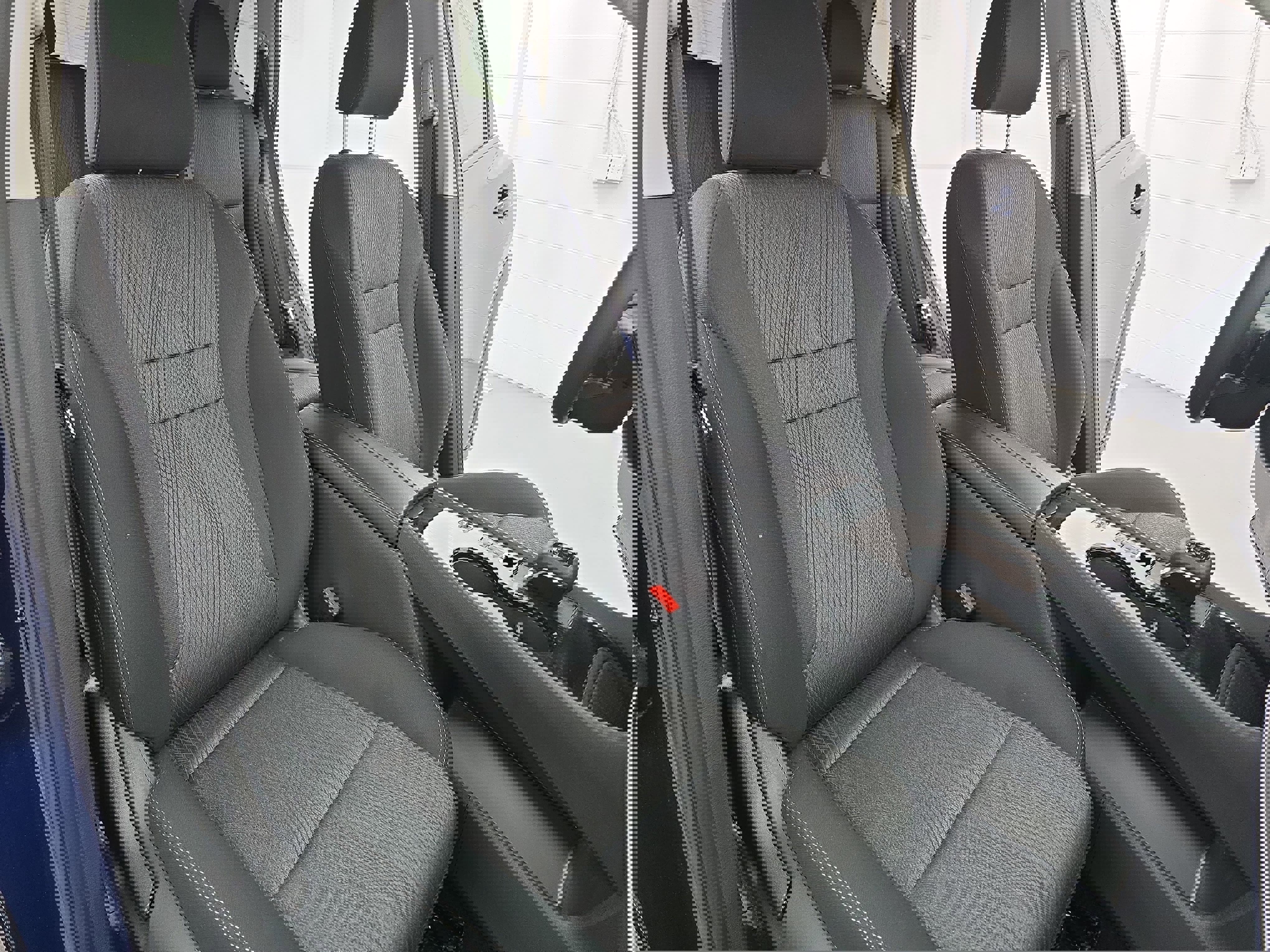 Certified 2025 Nissan Rogue SV image 10