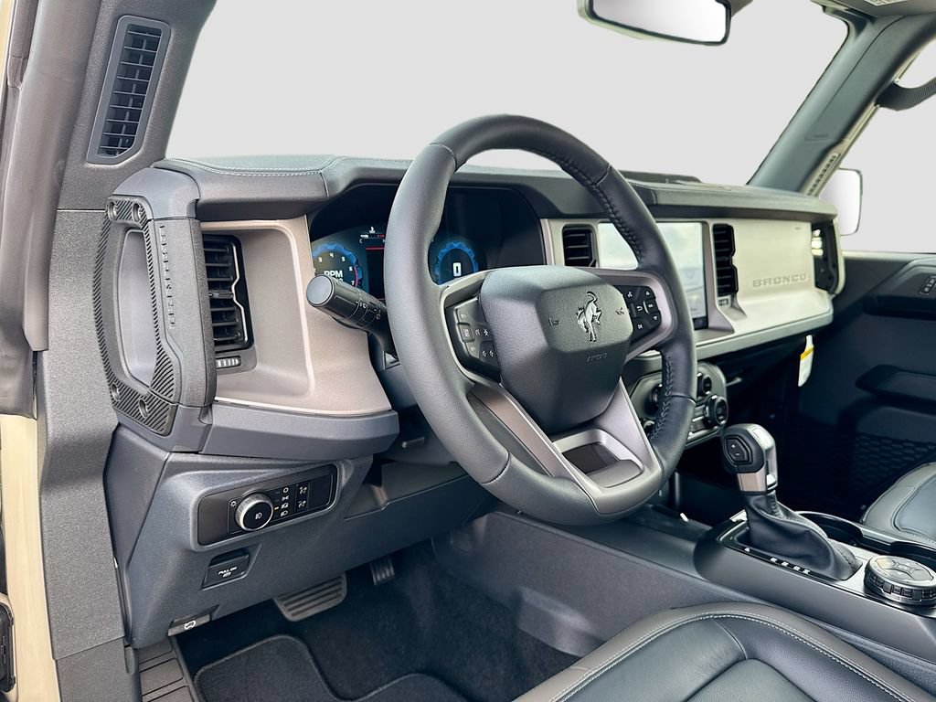 New 2026 Ford Bronco Outer Banks AWD/4WD image 9