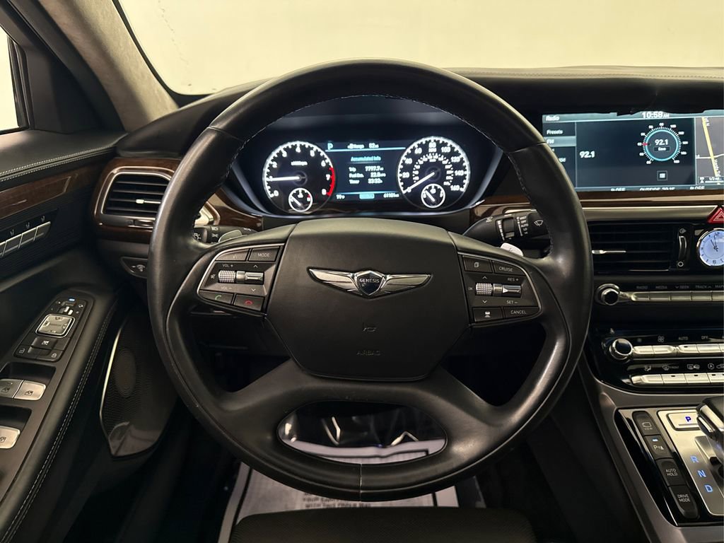 Used 2017 Genesis G90 3.3T Premium image 30