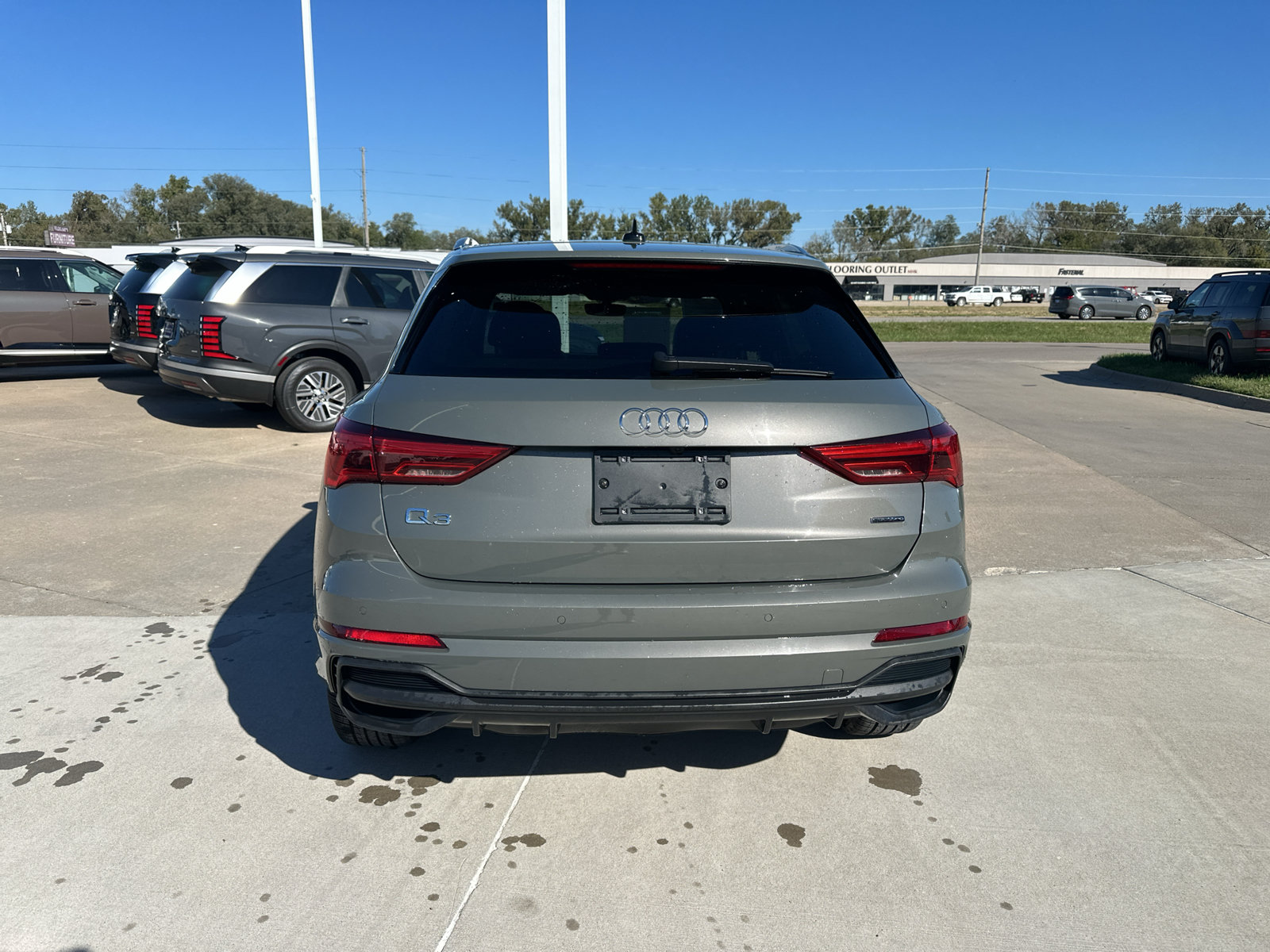 Used 2025 Audi Q3 2.0T Premium AWD/4WD image 12