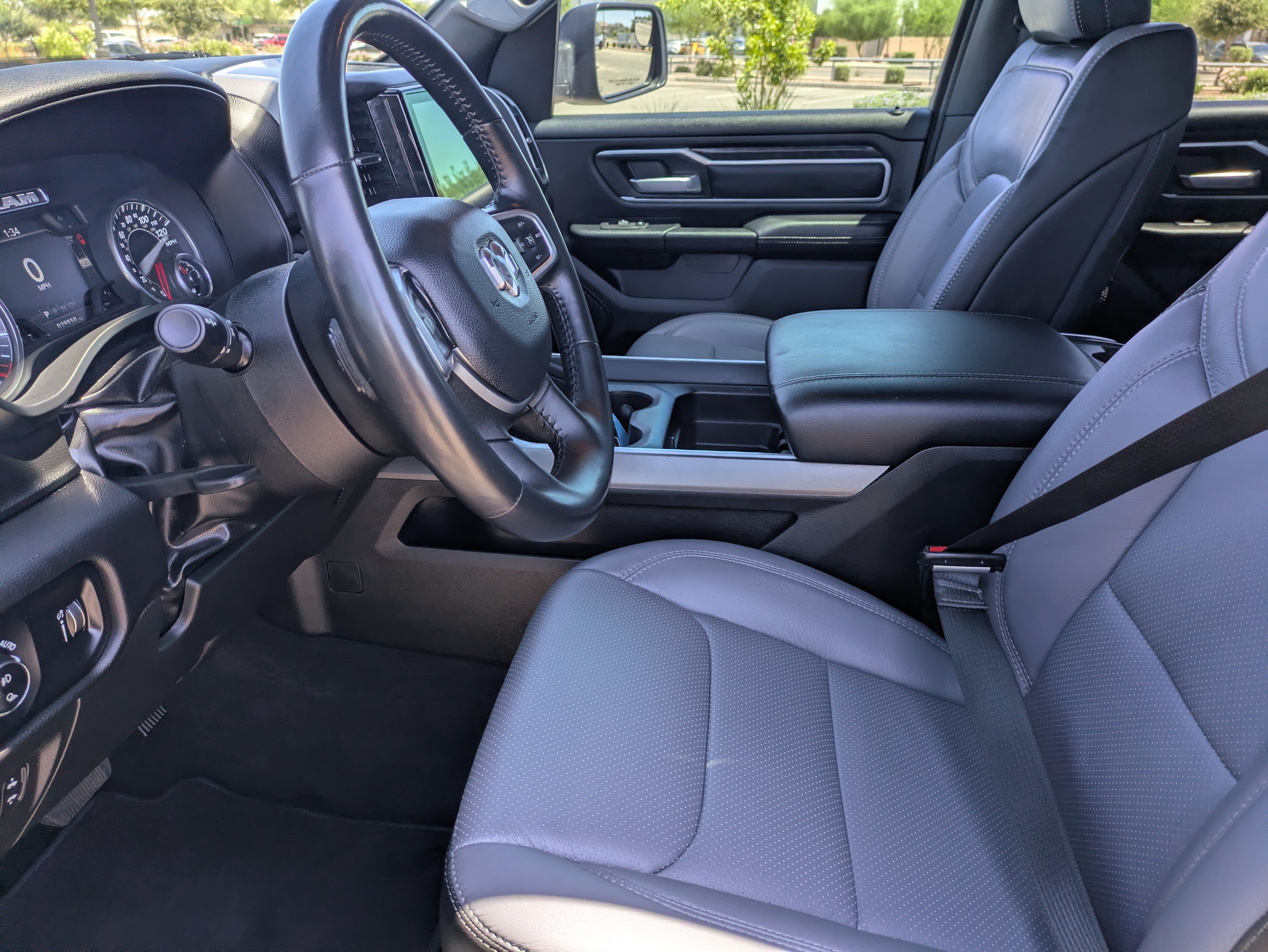Used 2023 RAM 1500 Big Horn AWD/4WD image 24