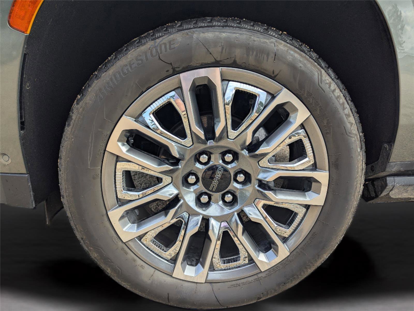 Used 2023 GMC Yukon XL Denali Ultimate w/ LPO, Floor Liner Package image 10