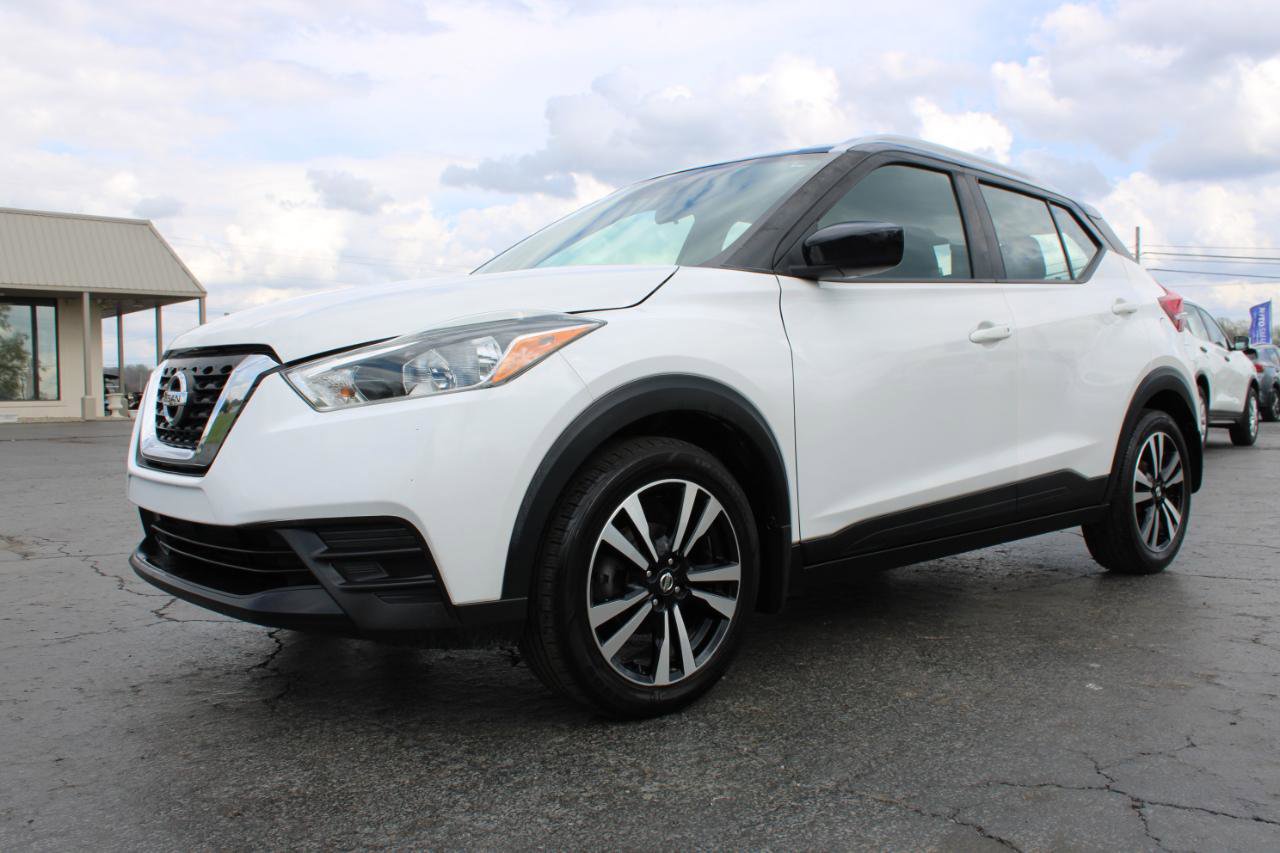 Used 2019 Nissan Kicks SV FWD image 12